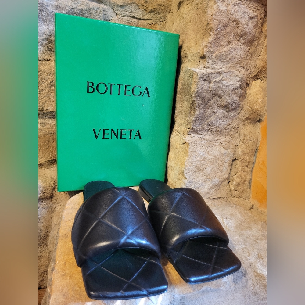 NWT Bottega Veneta Lido Sandal Slides - Size 41 1/2 in Black